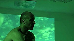 luca borromeo gives a sensual erotic massage