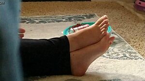 cute feet hidden in candid shots