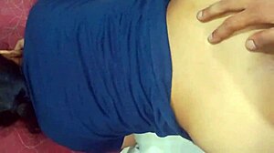 Wow, this Indian bhabhi's tight ass fucking in doggy is amazing!