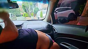 Sucking In The Car On The Streets Of Medellin Milf Deisyyeraldine Swallowing The Uber Drivers Cum Blowjob For The Taxi Driver On The Road