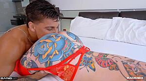 tattooed and pierced baddie loveless enjoys a casual fuck