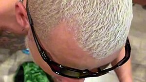 Pra guardar o segredo meu amigo teve de me dar o cuzinho