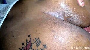 Anastácia bolt comes again to pay debt with loan shark today she started with hand all inside pussy and only ass everything in the ring milk on face