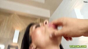 Ts Estela Duartte's foot and anal demonstration