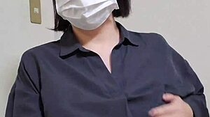 Oh, watch her masturbate and shake those hips lewdly!