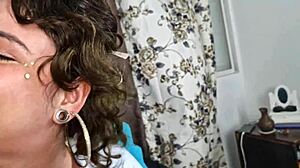 Novinha Cachorra Se Tremendo Toda Gozando No Pau Preto