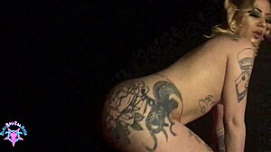 Blonde pawg milf sucks huge cock