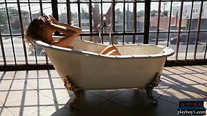 Big Round Ass Milf Strips Naked Morning