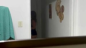 belinha gives pussy and gets cum inside