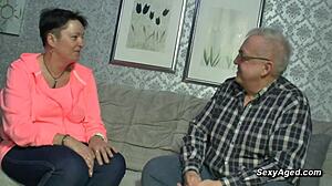 Amateur German Couple Fucks on Couch