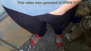 During lunch break village girl masturbates her pussy - girls fly orgasm