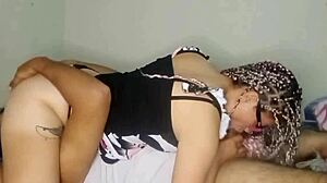 el padrastro mete sin condon a la hijastra virgen