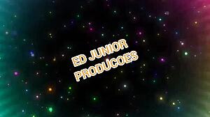 Fudendo Com Jeans Uma Milf Gostosa Sem Camisinha Completo No Red E No Sheer