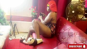 Anitawetpussy squirt on all her body.