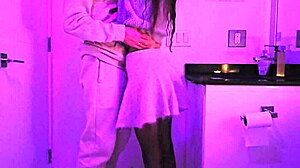 Teen Gets Fucked In Club Toilet!