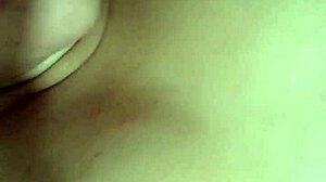 limpando o mel do meu vibrador e gozando mais parte 2 2