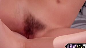 Teen latina tribbing her glam girlfriend