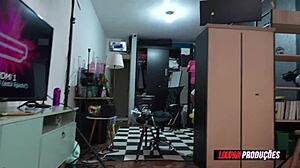 Ninfeta safada aventura de banho quente e sexo com uma gata natural kel abate lp produ��es