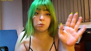 Estresado de trabajar pajeate para tu jefa joi en espa�ol