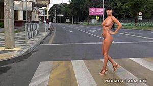 completely nude flashing boldly on city streets