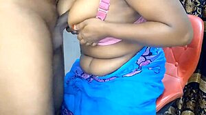 बीवी ऑफिस में बॉस को बड़े चूचों संग जोरदार चोदती