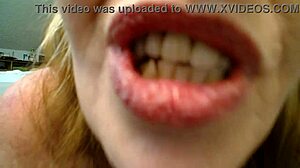 देखो, ब्यूटी डॉनस्काई1962 कॉपर पैंटी में झड़ रही