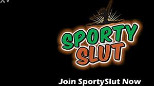 BEAUTIFUL PUFFY CAMELTOE ON PETITE BODY IN TIGHT WHITE LEGGINGS!