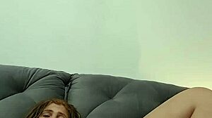 ruivinha gostosa showing her breasts and pink pussy