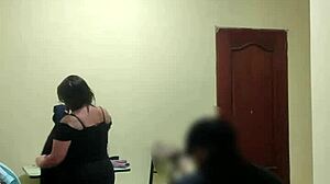 i'm follando a la se�ora de la limpieza