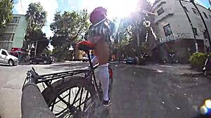 She Exhibits In Miniskirt City Upskirt