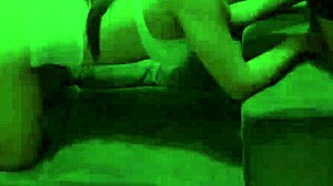 morena gostosa se engasga com o pau na garganta