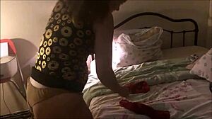 Sexy o2 t 03 - white milf sucks ass & cock then fucks in silky upskirt