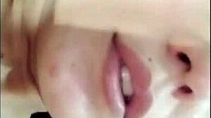 Eso Hermanastra Tócame Las Bolas Porque Eso Me Prende Y Hace Que No Me Resista Para Follar Contigo - Porno Amateur