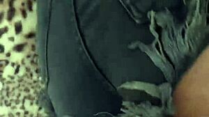 Bota Minha Calcinha De Lado E Faz Bem Puto