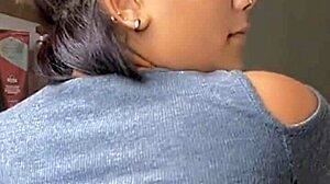 I share my Latina style in tight leggings as a teen