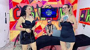 The Fode Diguinha Dj Chupo Muito A Buceta Da Atriz Niikki At� Fica Com A Boca Toda Molhada As Duas Fizeram Uma Suruba De Peitos Na Tela