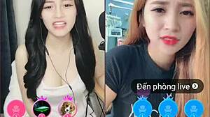 i watch two cute girls on uplive livestream