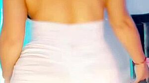 live streaming hot ass shaking dance moves