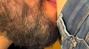 i JUST LOVE THIS BELLY BUTTON MASSAGE!