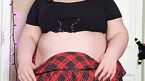 hairy bbw isnt wearing panties