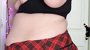 hairy bbw isnt wearing panties