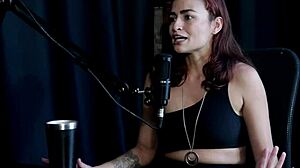 a mãe descobriu a orgia ainda não gravou com travesti decidiu parar pra se curar e foi chamada de atriz pornô evangélica - kamilla werneck sheer red