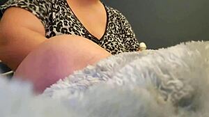 Hey check out this surprise with the bbw and dildo.