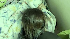 Chica de enorme culo es follada por su amigo