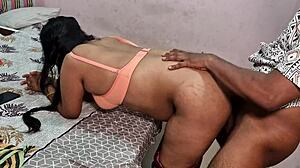 ट्यूशन टीचर ने 18+ स्कूलगर्ल को घोड़ी बनाकर पेला