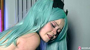 Rebecca Nikson Shows Wet Pussy