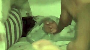 Una Dedeada Antes De Cogerla Bien Rico