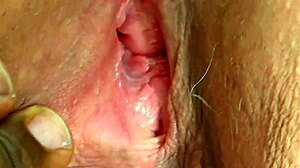 Big ass bbw, what are you doing with that huge cock?