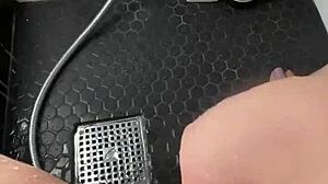 saudi arabian teen stepsis teases big pussy in sunny los angeles shower