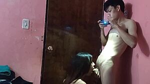 स्टेपसिस विजिट पर पकड़कर न्यूड होकर क्रीमपाई डॉगीस्टाइल POV मांगती